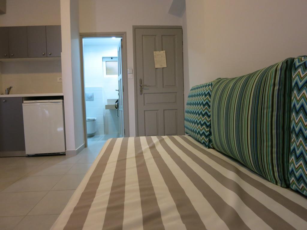 Amaryllis Aparthotel Platanias  Phòng bức ảnh