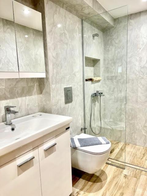 Amaryllis Aparthotel Platanias  Ngoại thất bức ảnh