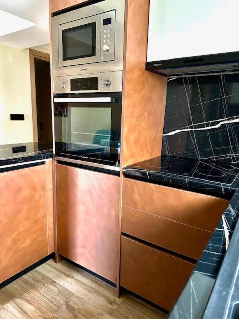 Amaryllis Aparthotel Platanias  Ngoại thất bức ảnh